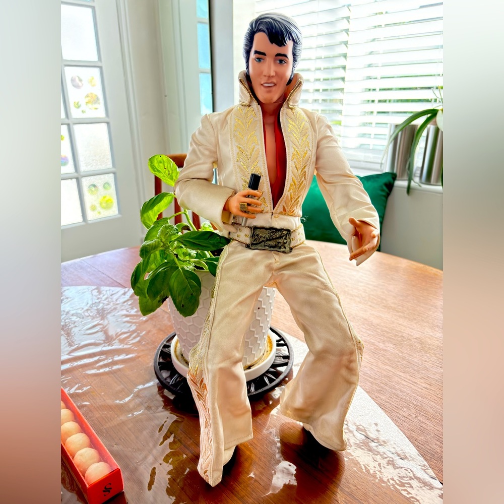SUPERGOLD ELVIS (21” all vinyl doll)